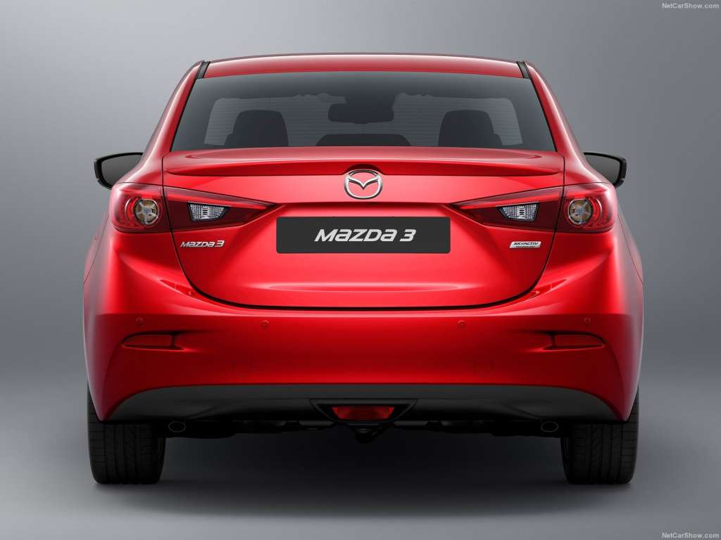 Обзор Mazda 3 2018 и преимущества покупки у официального дилера