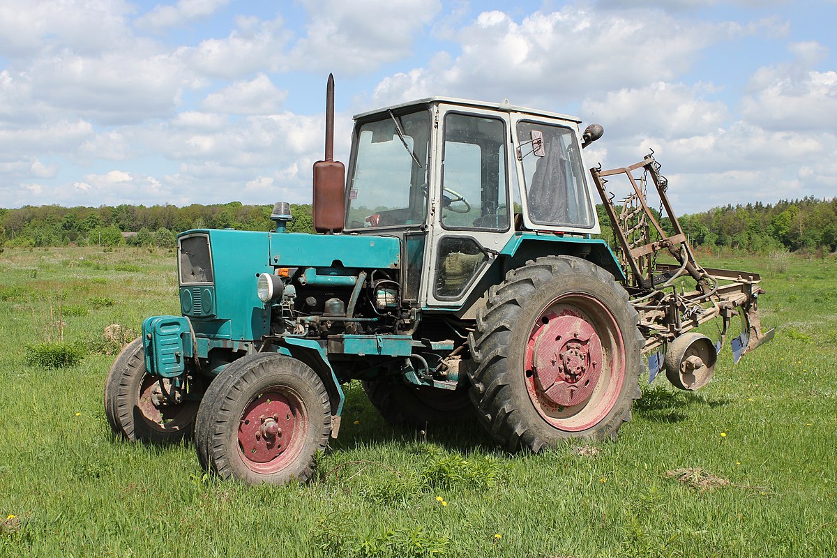 Популярные модели тракторов ЮМЗ: от малотоннажных для небольших хозяйств до мощных для фермерских господств